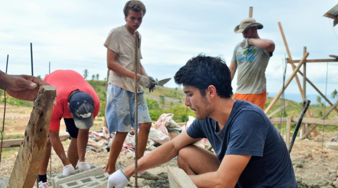 Projects Abroad volunteers helping to build schools and classroom for much needed disaster relief as part of their building volunteer work in the Phillippines. Projects Abroad volunteers can be seen helping to build schools and classroom for much needed disaster relief as part of their building volunteer work in the Phillippines.